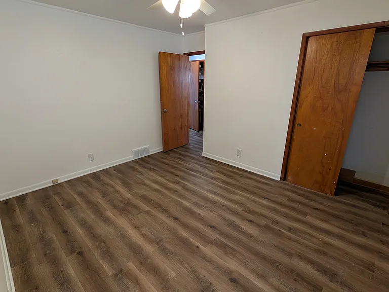 2101 N Ravine Pkwy — Photo 15