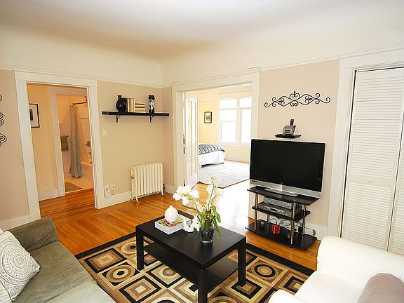 4th image of 1345 16th Ave APT 2