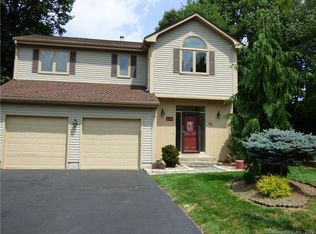 124 Apple Hl UNIT 124, Newington, CT 06111