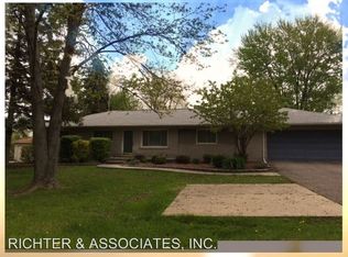 24750 Taft Rd, Novi, MI 48375