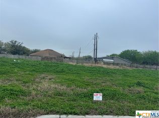 110 W Aimable St, Port Lavaca, TX 77979