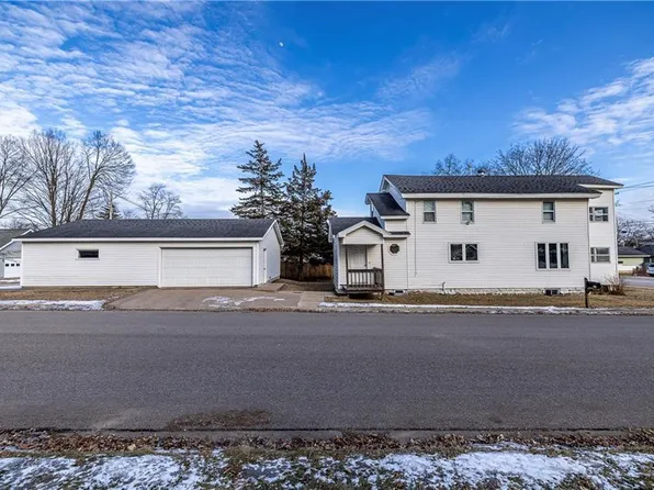 1023 Tyler Street #Upper and Lower, Black River Falls, WI 54615