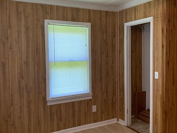 5th image of 107 Lumberton Dr