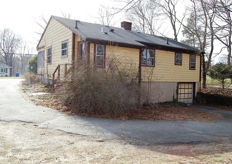 103 Liberty St, Rockland, MA 02370 Zillow