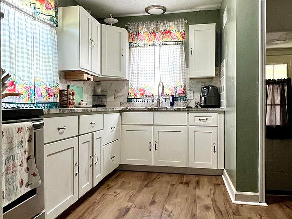 5th image of 346 N 21st St