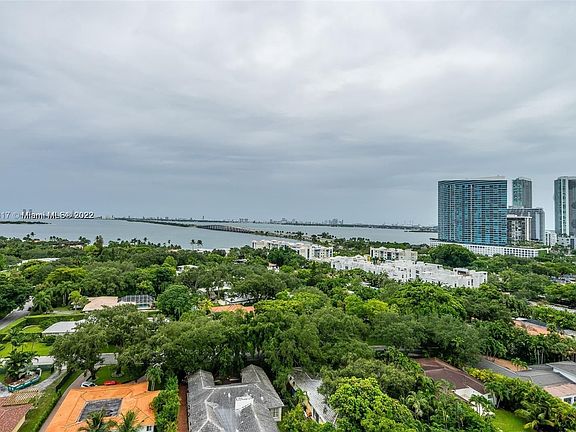 2nd image of 4250 Biscayne Blvd APT 1602