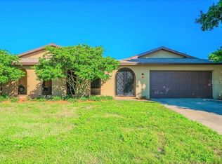 6323 Bahama Shores Dr S, Saint Petersburg, FL 33705