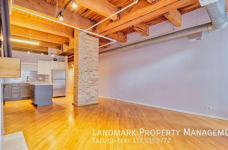 375 W Erie St #403 — Photo 10