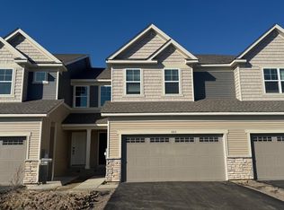 225 Huntington Dr, Waconia, MN 55387