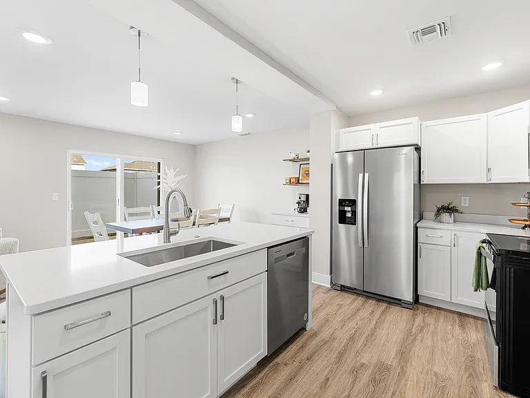 2724 Amelia Ln — Photo 6