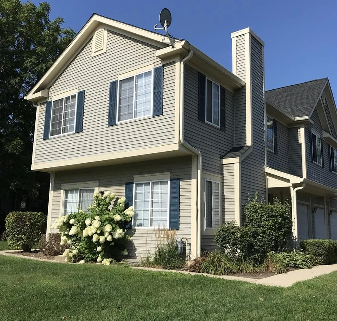 298 Windsor Ct Unit A photo 1