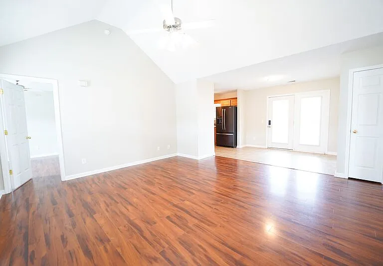 134 Mustang Dr — Photo 26