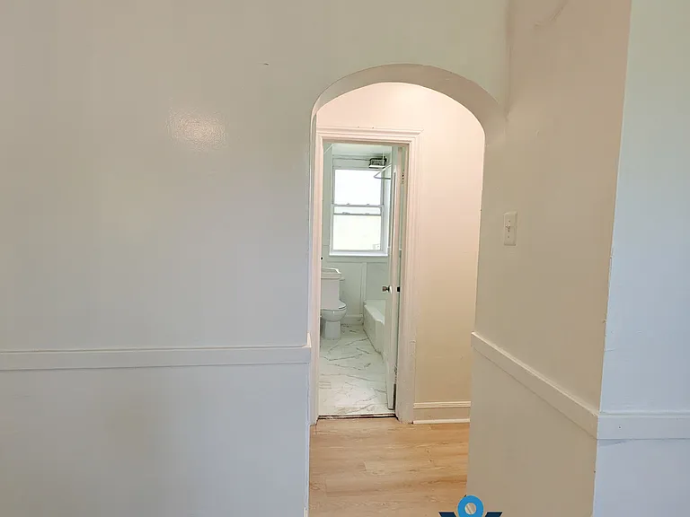 417 N Walnut St — Photo 23