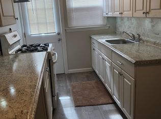 225 Seaton Rd APT 3, Stamford, CT 06902