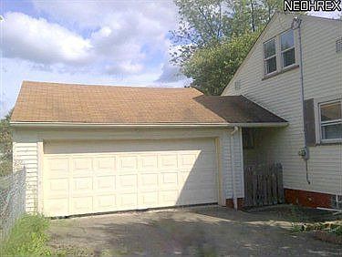 2nd image of 147 Woodland Ave