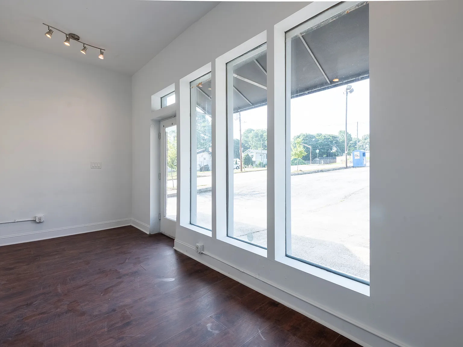 1580 Flat Shoals Road - B — Photo 2