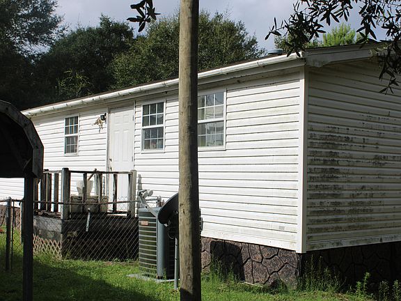 3rd image of 955 Martin Rd