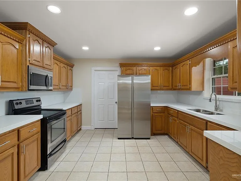 2403 Sunset Ln — Photo 5