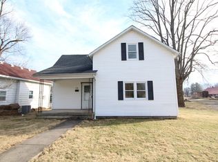 29 W Lincoln St, Knightstown, IN 46148