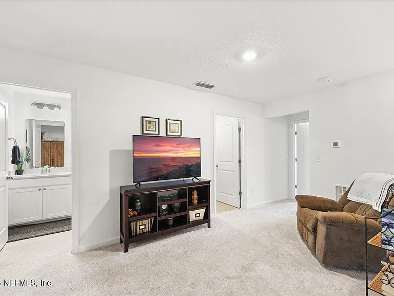 35 Carmella Ct — Photo 9