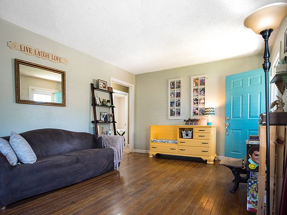 4th image of 2602 Sunnyside Ave