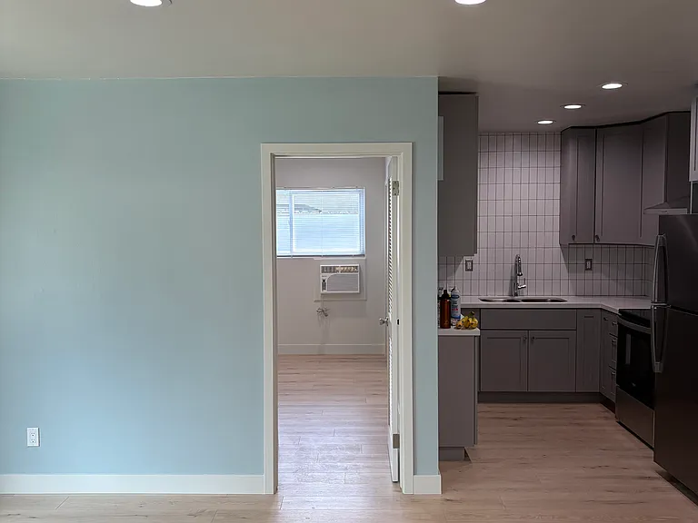 722 Coronel St #1 — Photo 1
