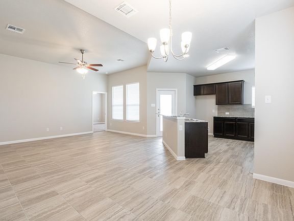 3rd image of 7313 Buffalo Grass Dr