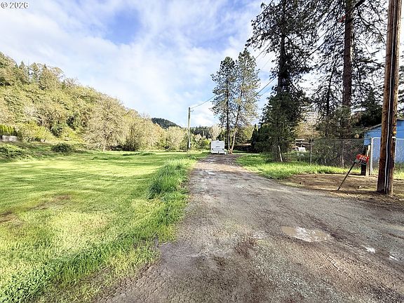 5th image of 119 Winter Green Dr
