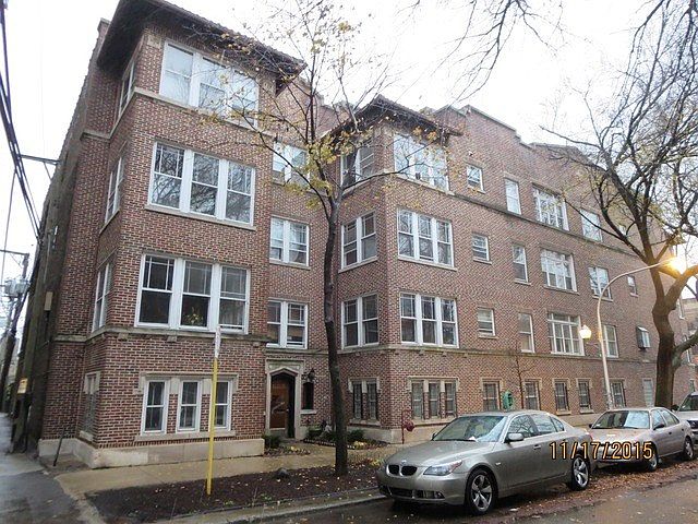 1st image of 6749 N Lakewood Ave #3