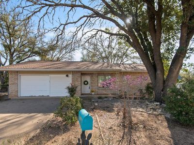 208 Crestwood Dr, Fredericksburg, TX, 78624