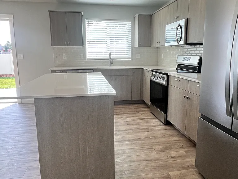 6285 W Karpathos St — Photo 26