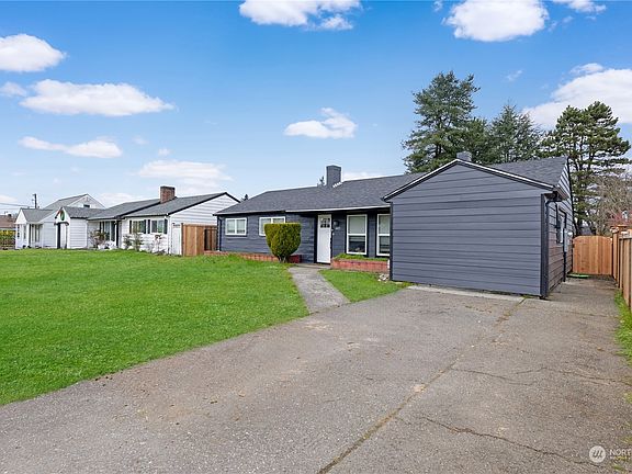 3rd image of 4403 Hayden Street SW