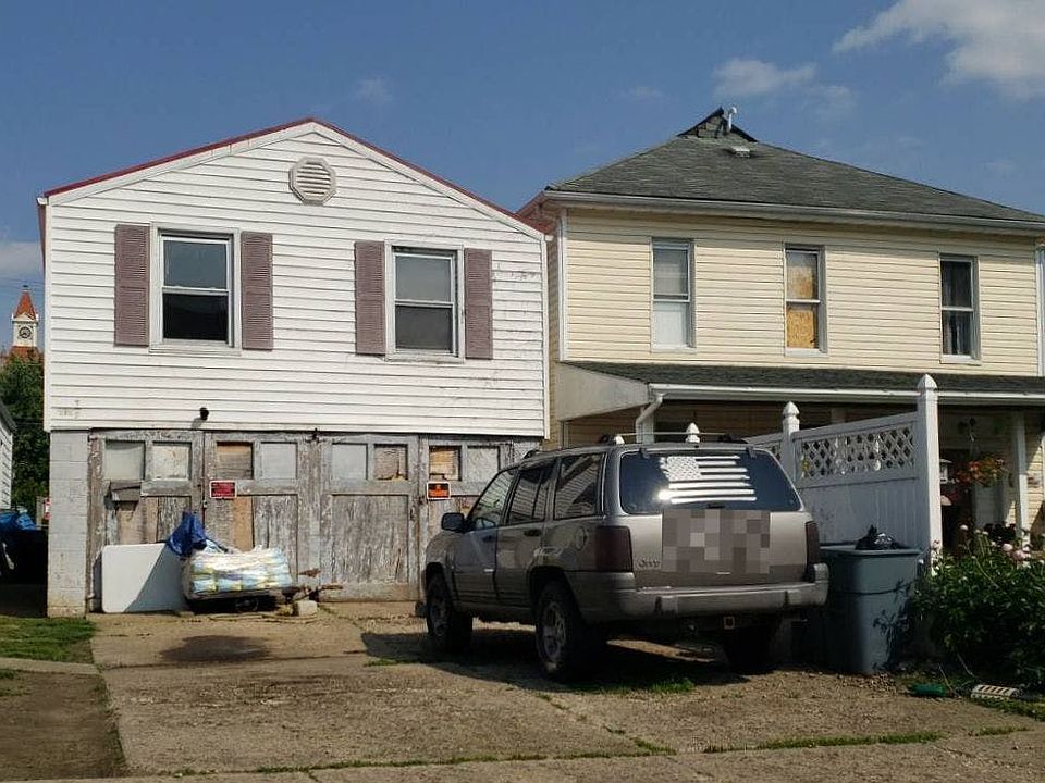2nd image of 214 S Scioto St