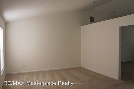 5th image of 312 SW Kestor Dr