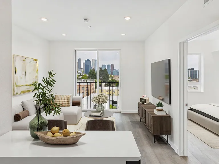 Diamante Apartment Homes — Photo 4
