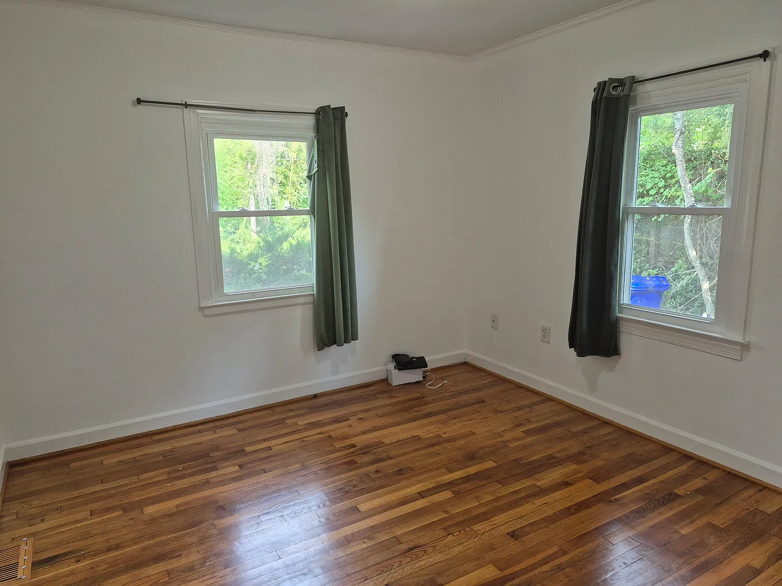 3 bed, $3,000 — Photo 4