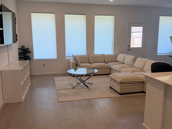 4th image of 26603 Coast Redwood Dr
