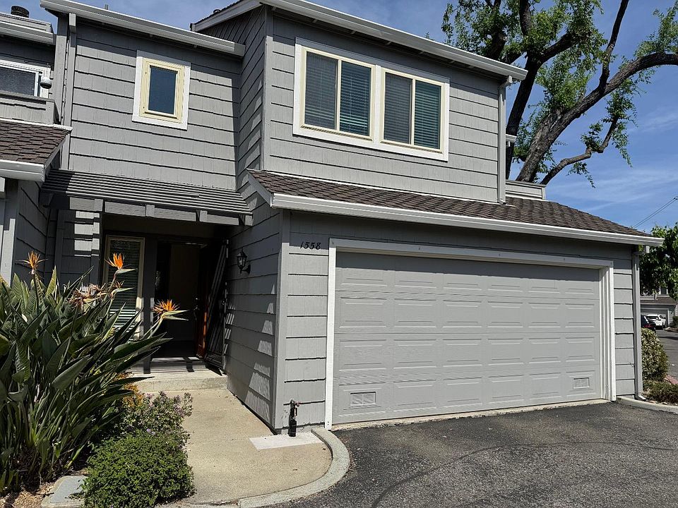 1st image of 1558 Camden Village Cir