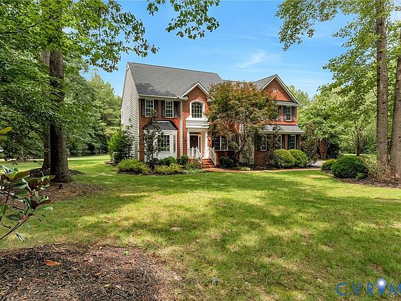 3rd image of 8452 Mount Eagle Rd