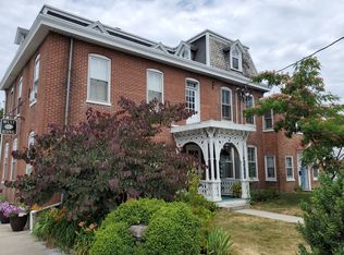 39 W King St APT 1, Chambersburg, PA 17201