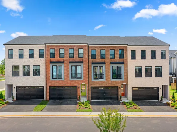 21745 Charing Cross Ter, Ashburn, VA 20148