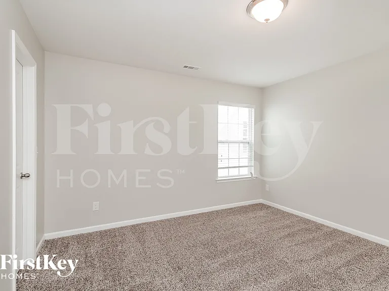 7516 Niccoline Ln — Photo 11