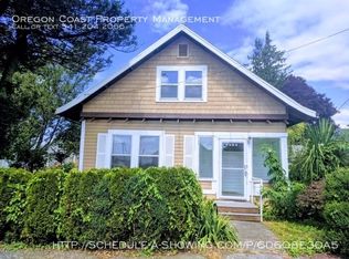 2202 10th St, Tillamook, OR 97141