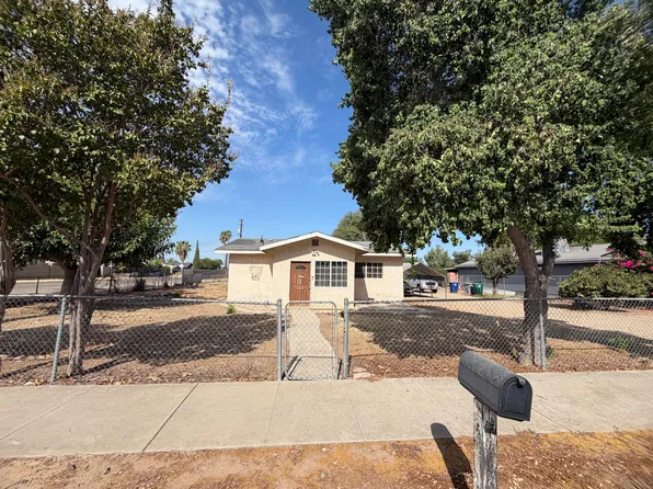 767 12th Street, Orange Cove, CA 93646