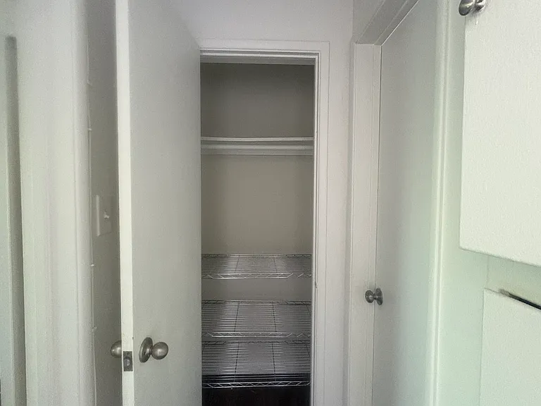 5533 W Jefferson Blvd #5 — Photo 15