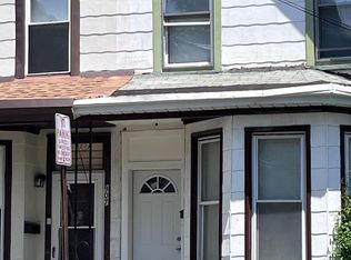 905 Pine St, Darby, PA 19023