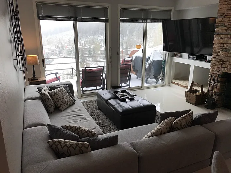 692 Ridgeside Dr — Photo 6