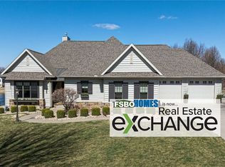 6425 Blackberry Ln, Bettendorf, IA 52722