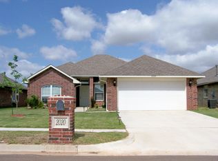 2020 Pelham Dr, Norman, OK 73071