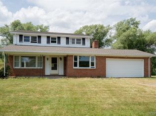 10541 Maple Grove Rd, Delevan, NY 14042